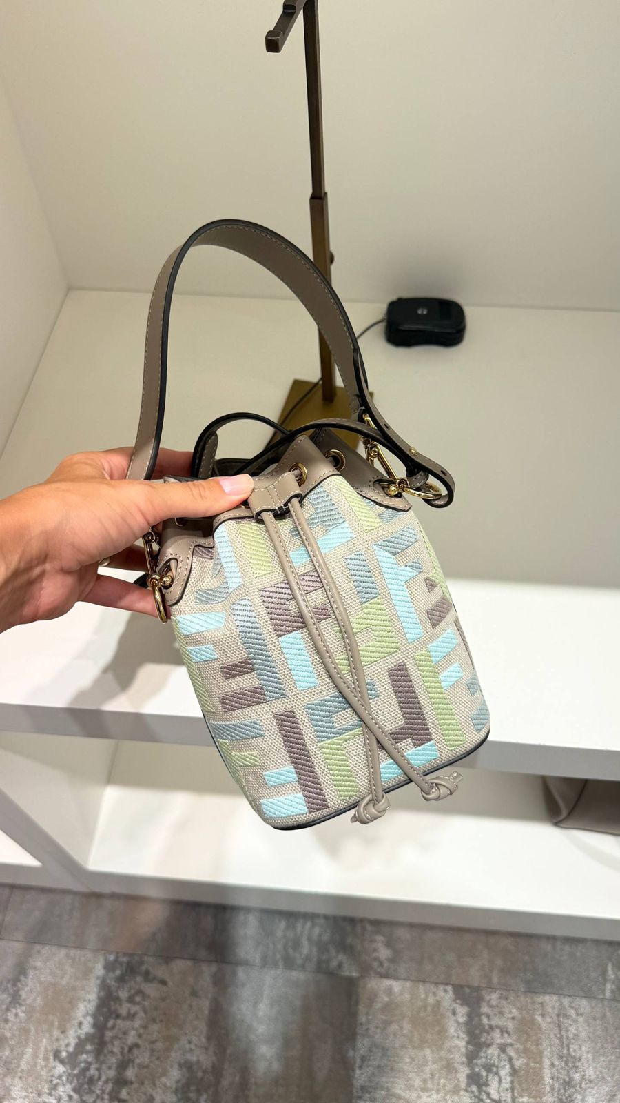 Mon Tresor Bucket Bag