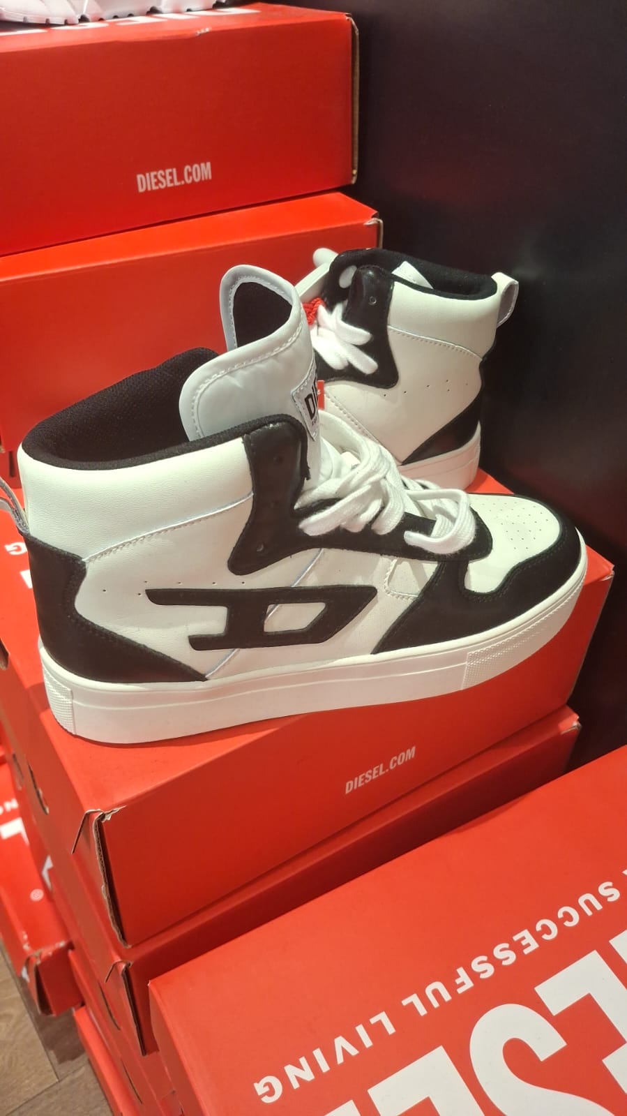 S-Play Low-Top Sneakers