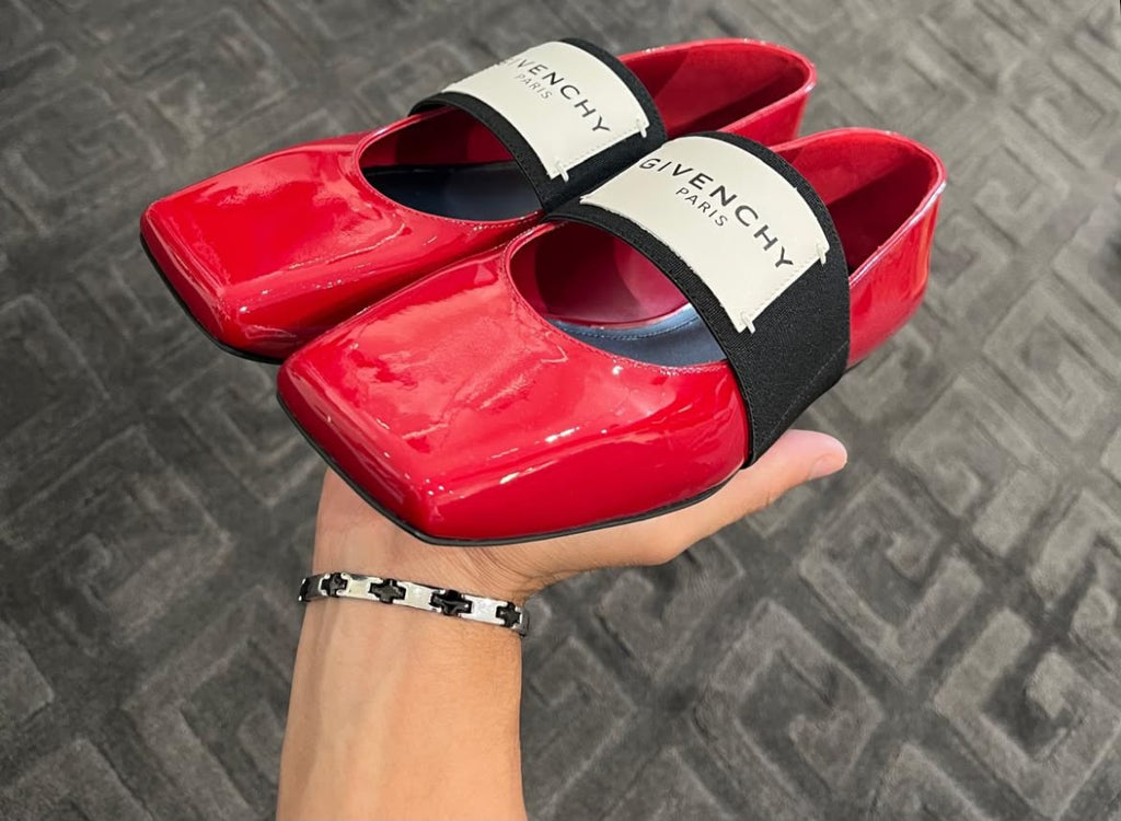 Patent Leather Mary Jane Pumps
