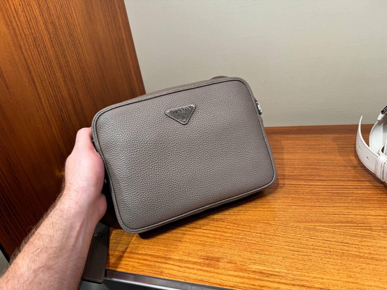 Vitello Phenix Leather Camera Bag