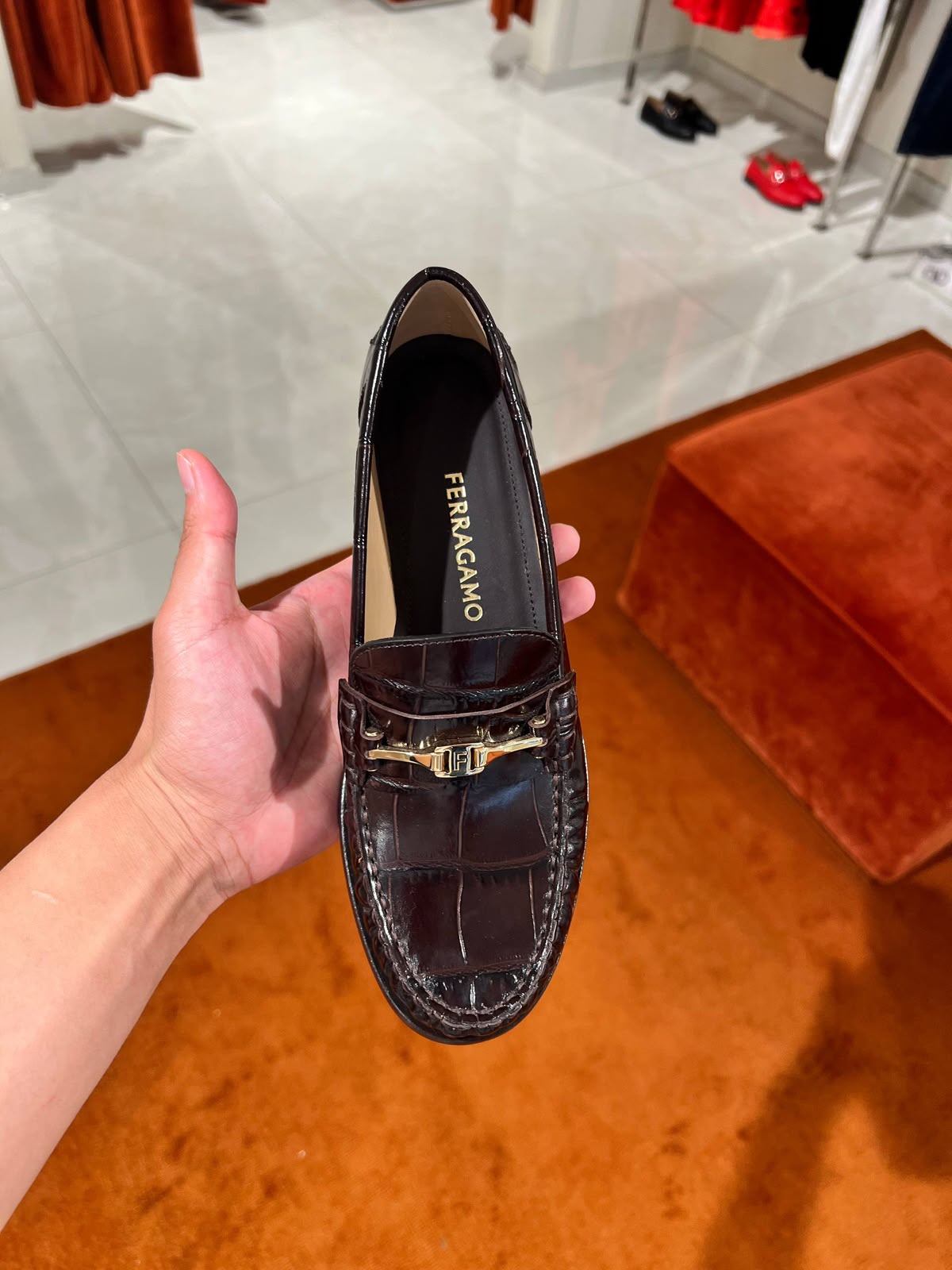 Ferragamo Gancini Loafer