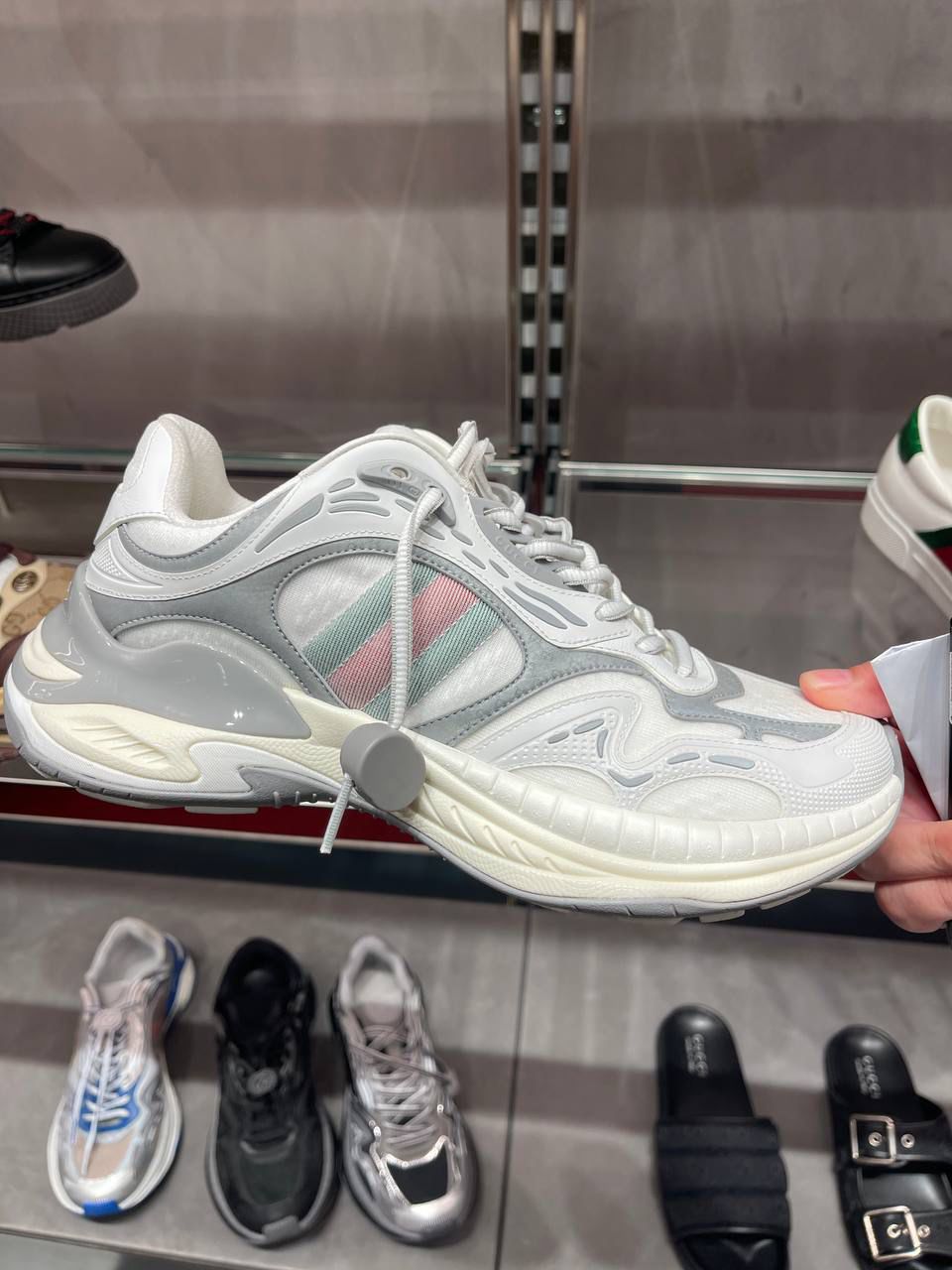 Rhyton sneaker with Web