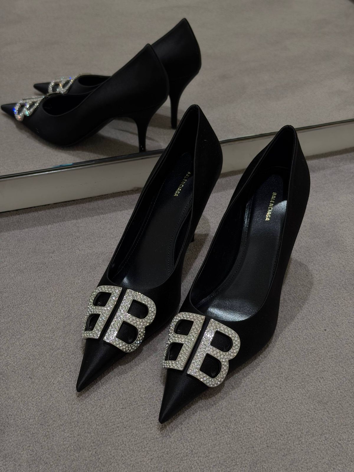 Hourglass Rhinestone Pumps