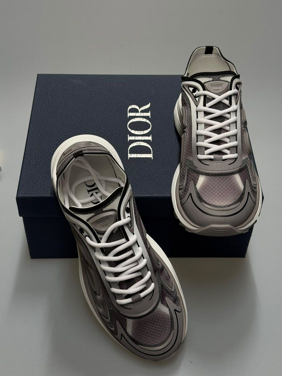 B30 Sneaker
