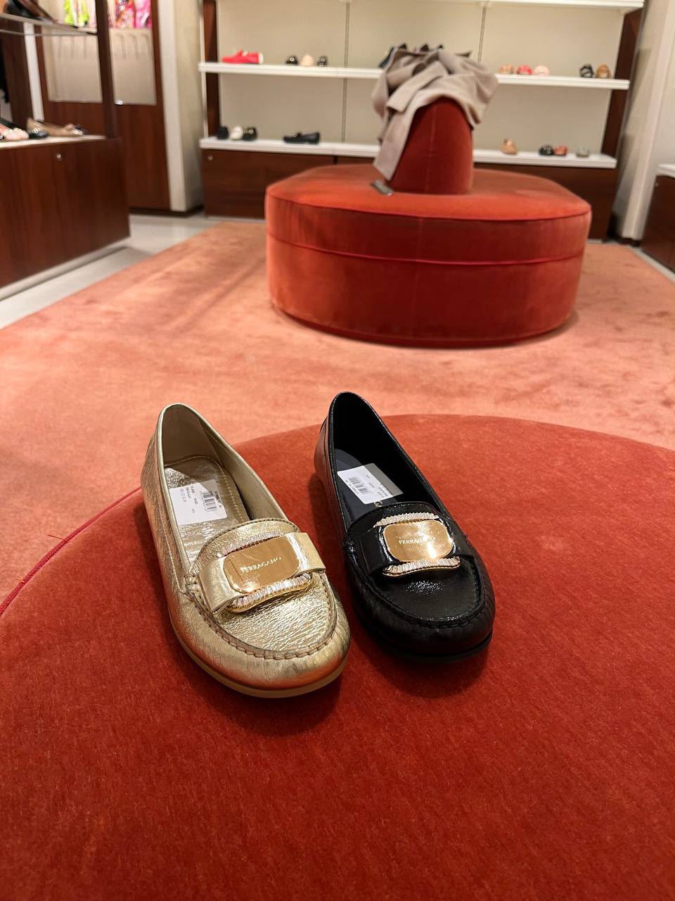 Ferragamo Gancini Loafer