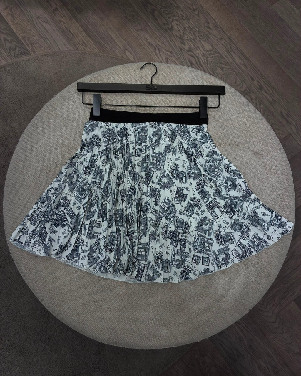 Heart Print Pleated Midi Skirt