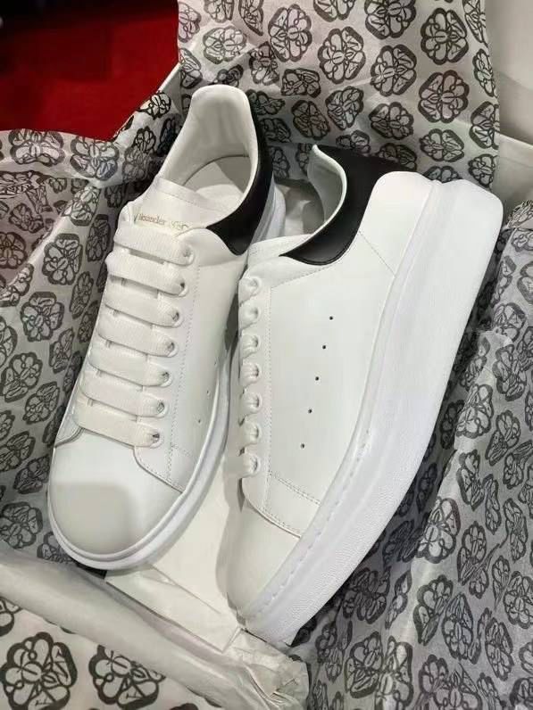 Oversized Sneaker