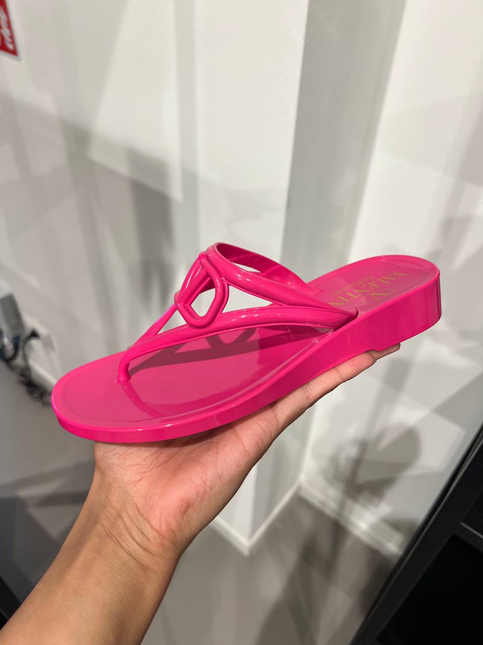 VLogo Signature Rubber Thong Sandal