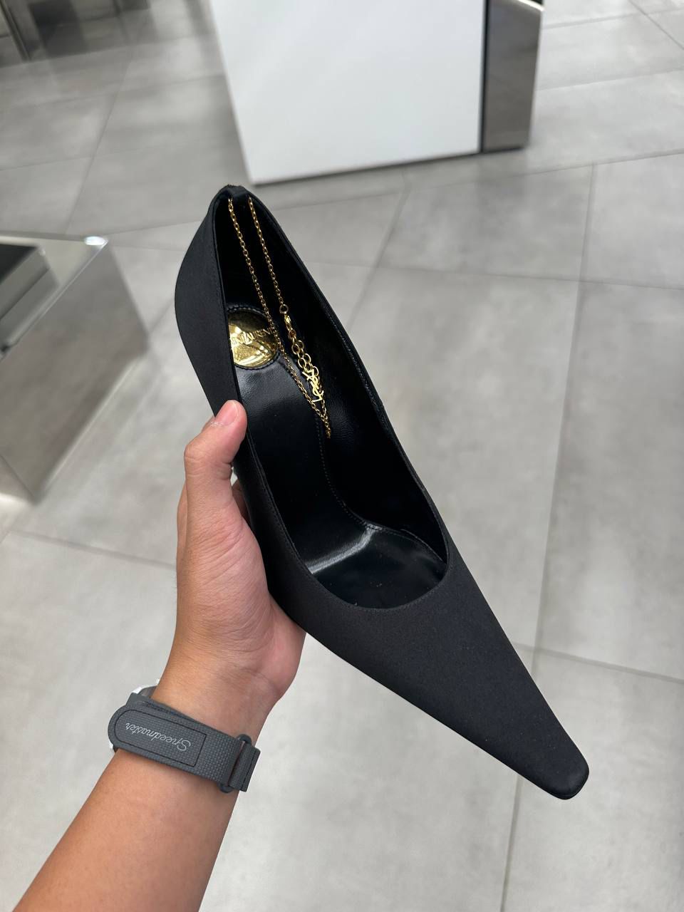 Blade Pumps in Satin