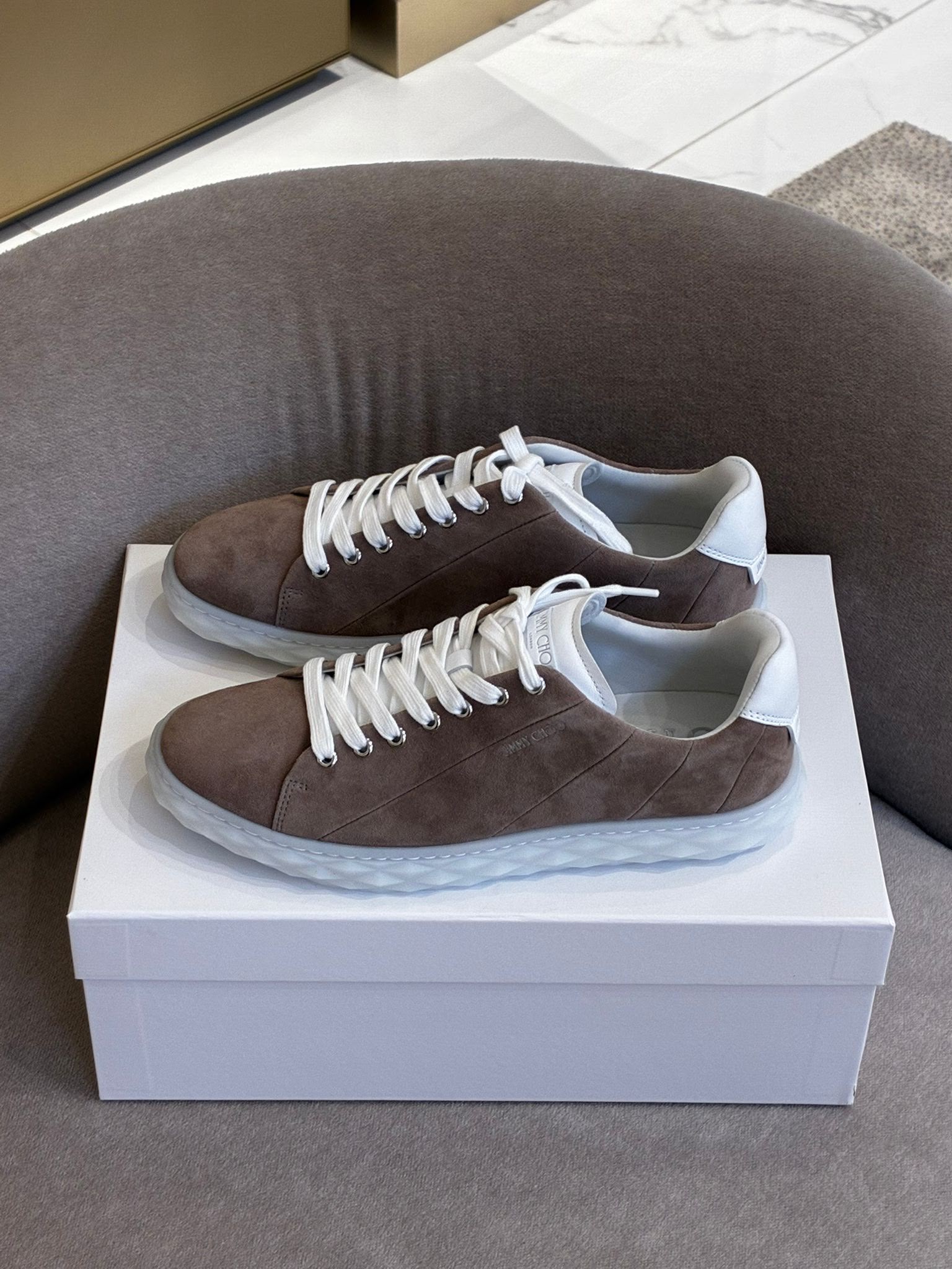 Diamond Light Low Top Sneakers