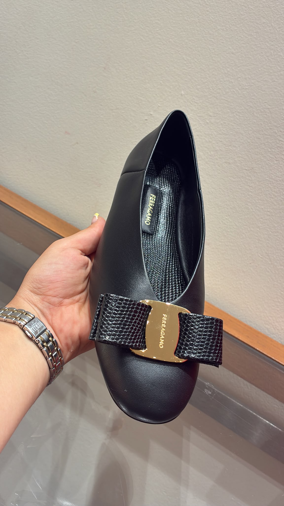 Ferragamo Vara Bow Pump