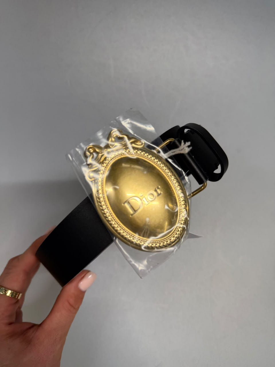 Oval Buckle Belt