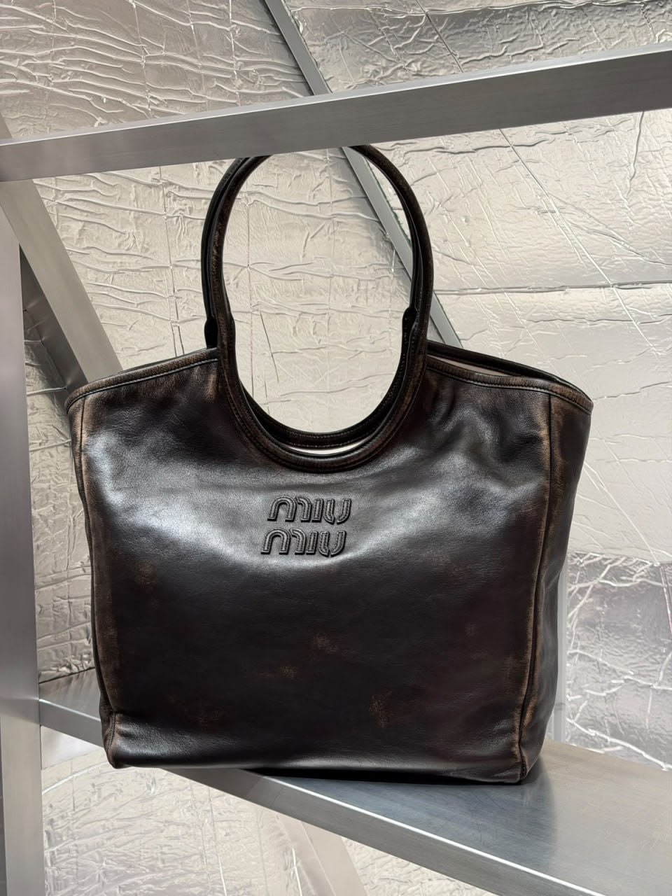 Large vintage-effect leather tote bag