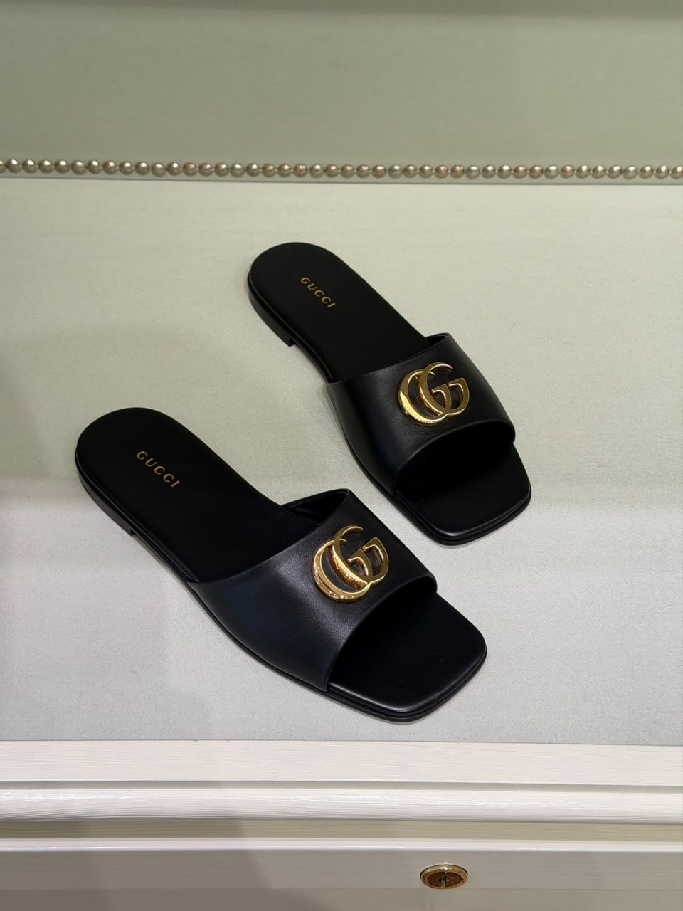 GG Supreme Slide Sandals