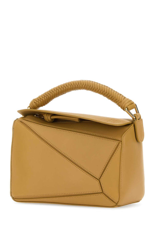 LOEWE BORSA A TRACOLLA For Women Exterior: 100% Calf Lining: 100% Cotton Finishing: Golden metal