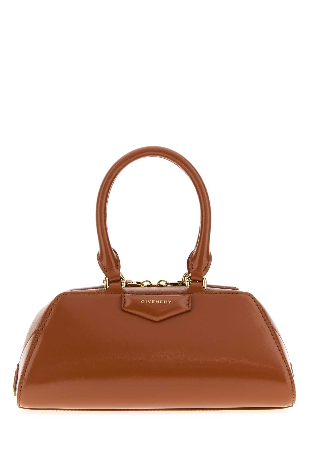 GIVENCHY ANTIGONA EAST WEST - MINI BAG For Women Exterior: 100% Calf Lining: 100% Fabric Finishing: Golden metal
