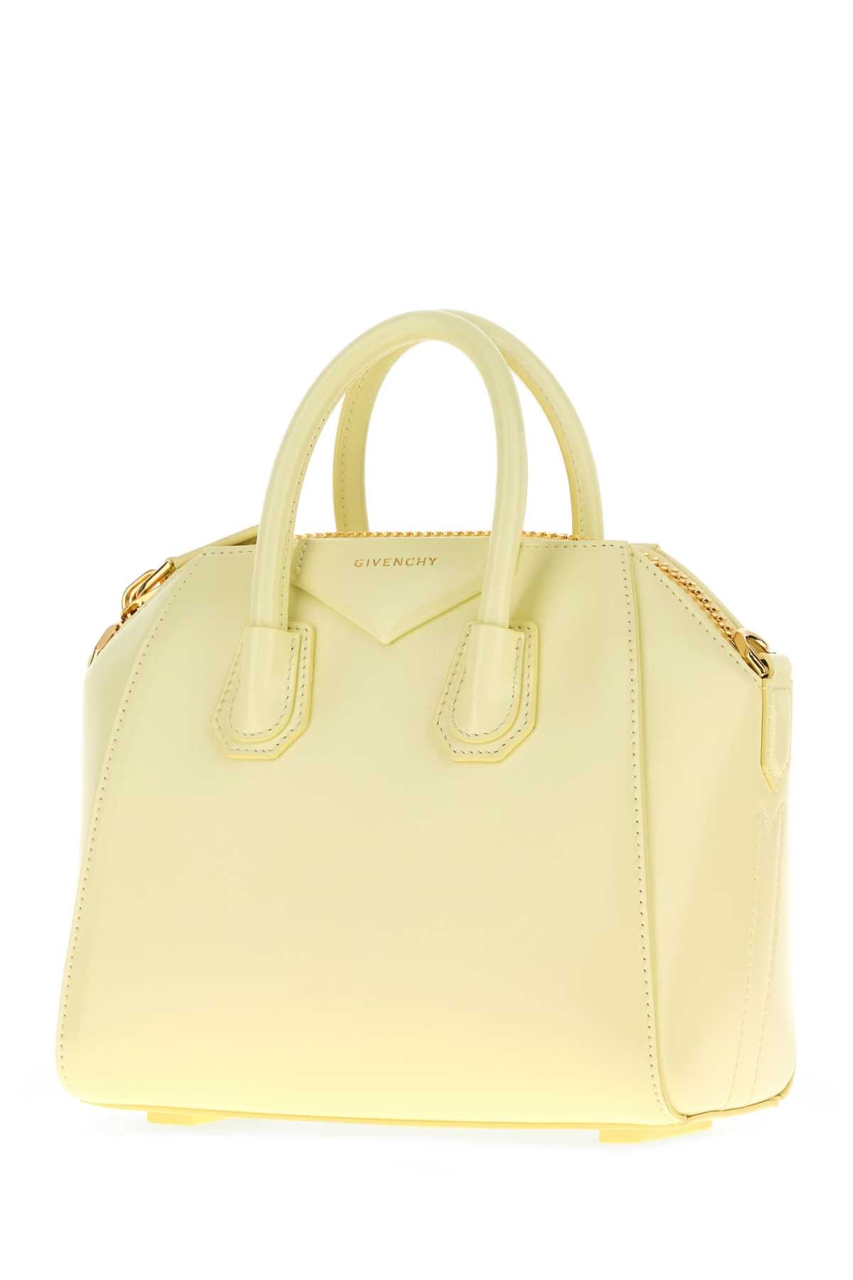 GIVENCHY ANTIGONA NV - MINI BAG For Women Exterior: 100% Calf Lining: 90% Cotton 10% Polyester Finishing: Golden metal