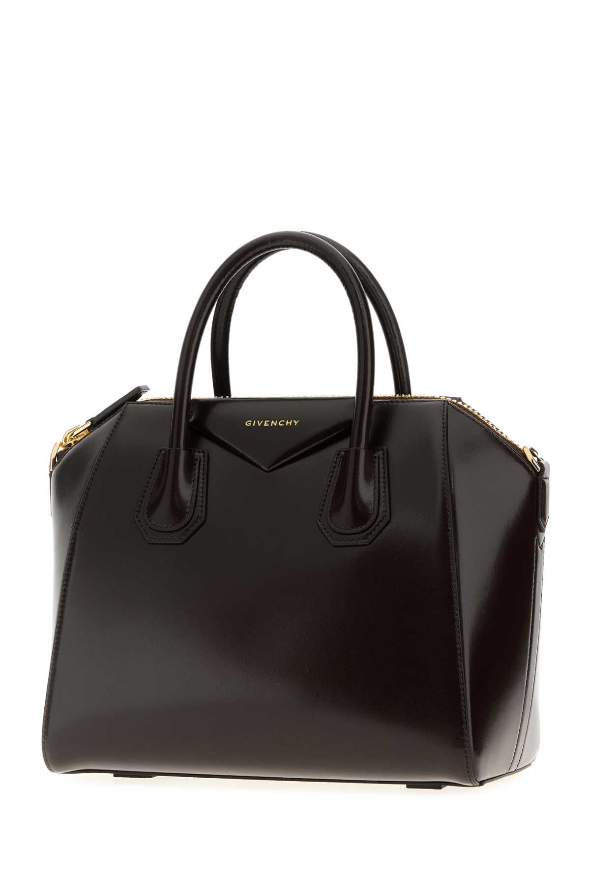 GIVENCHY ANTIGONA NV - SMALL BAG For Women Exterior: 100% Calf Lining: 90% Cotton 10% Polyester Finishing: Golden metal