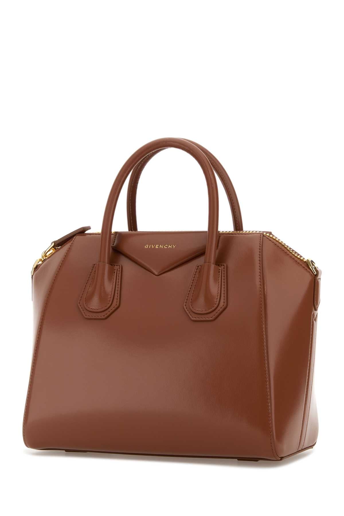 GIVENCHY ANTIGONA NV - SMALL BAG For Women Exterior: 100% Calf Lining: 90% Cotton 10% Polyester Finishing: Golden metal