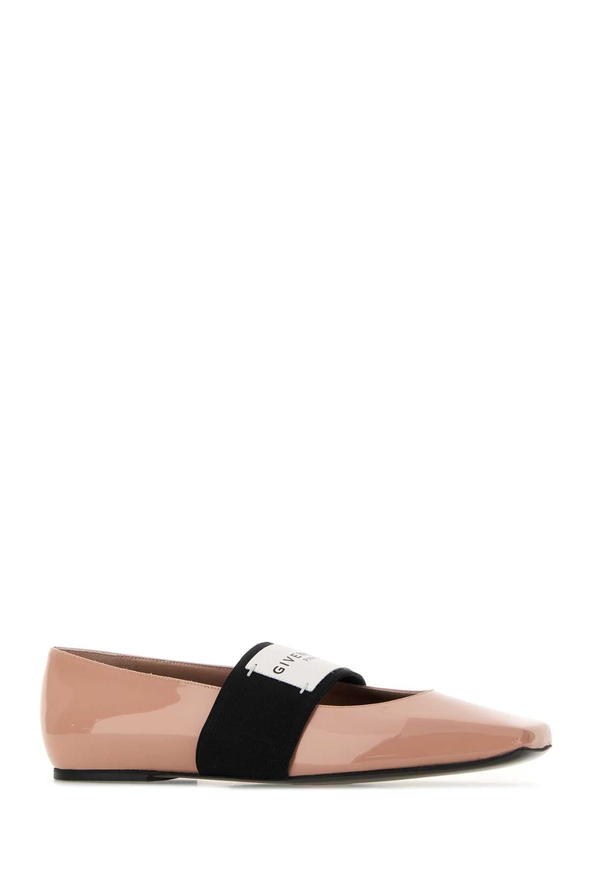GIVENCHY BALLERINA For Women Exterior: 100% Calf Interior: 100% Leather Sole: Rubber