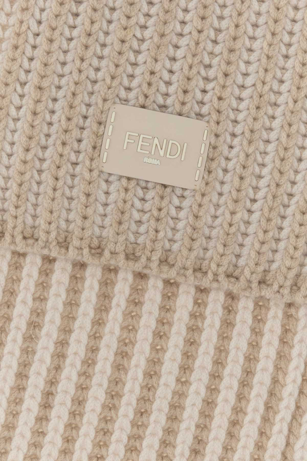 FENDI SCIARPA 25X190 MAGLIA INGLESE For Women Exterior: 85% Virgin wool 15% Cashmere