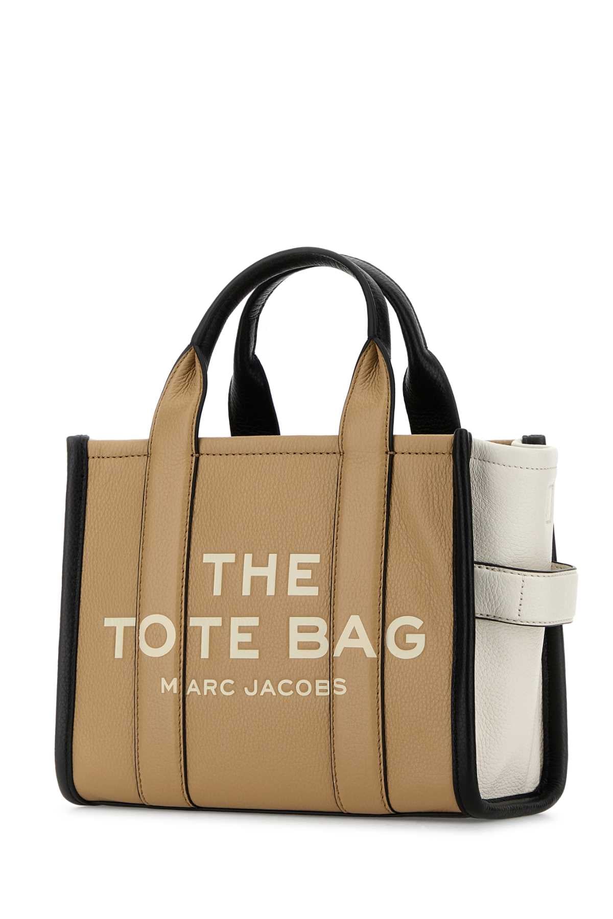 MARC JACOBS BORSA A MANO For Women Exterior: 100% Bovine leather Lining: 100% Leather Finishing: Silver metal