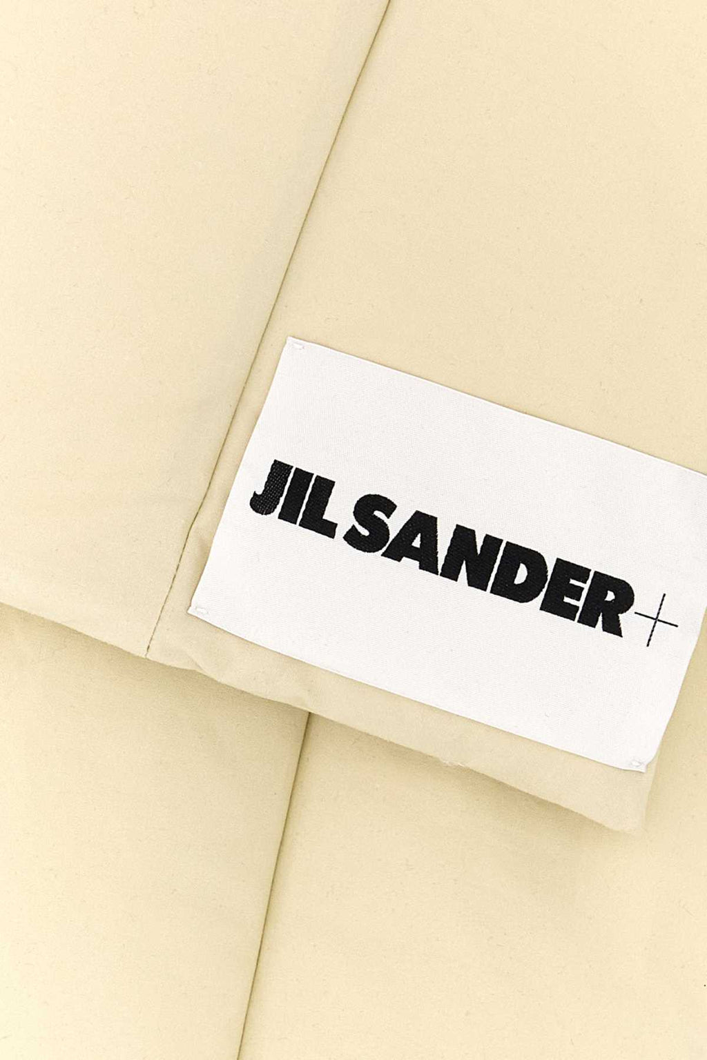 JIL SANDER DOWN SCARF 01 For Women Tessuto Primario: 100% Cotone - Interno: 100% Poliestere - Imbottitura: 85% Piumino Di Oca 15% Piuma Di Oca