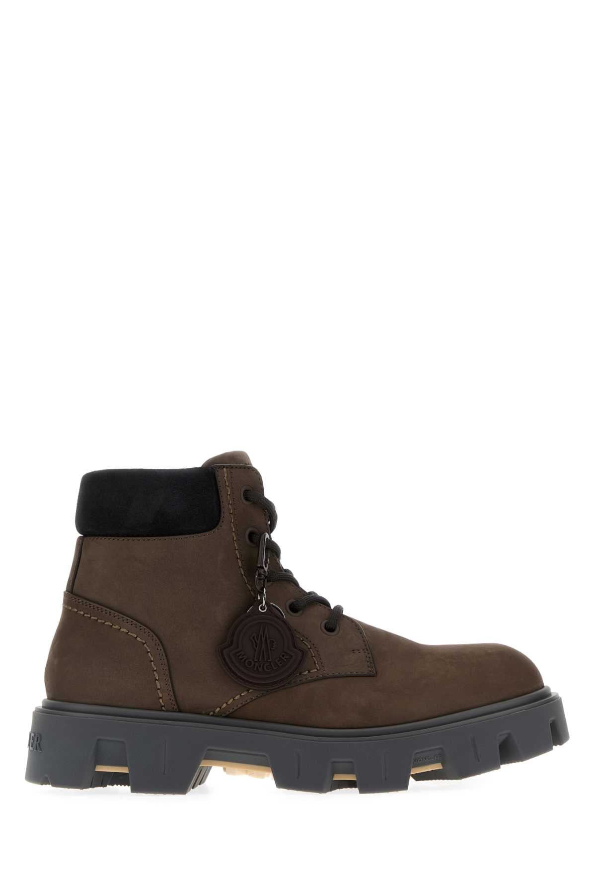 MONCLER PEAK CITY ANKLE BOOTS For Men Exterior: 100% Suede Interior: 100% Fabric Sole: Rubber