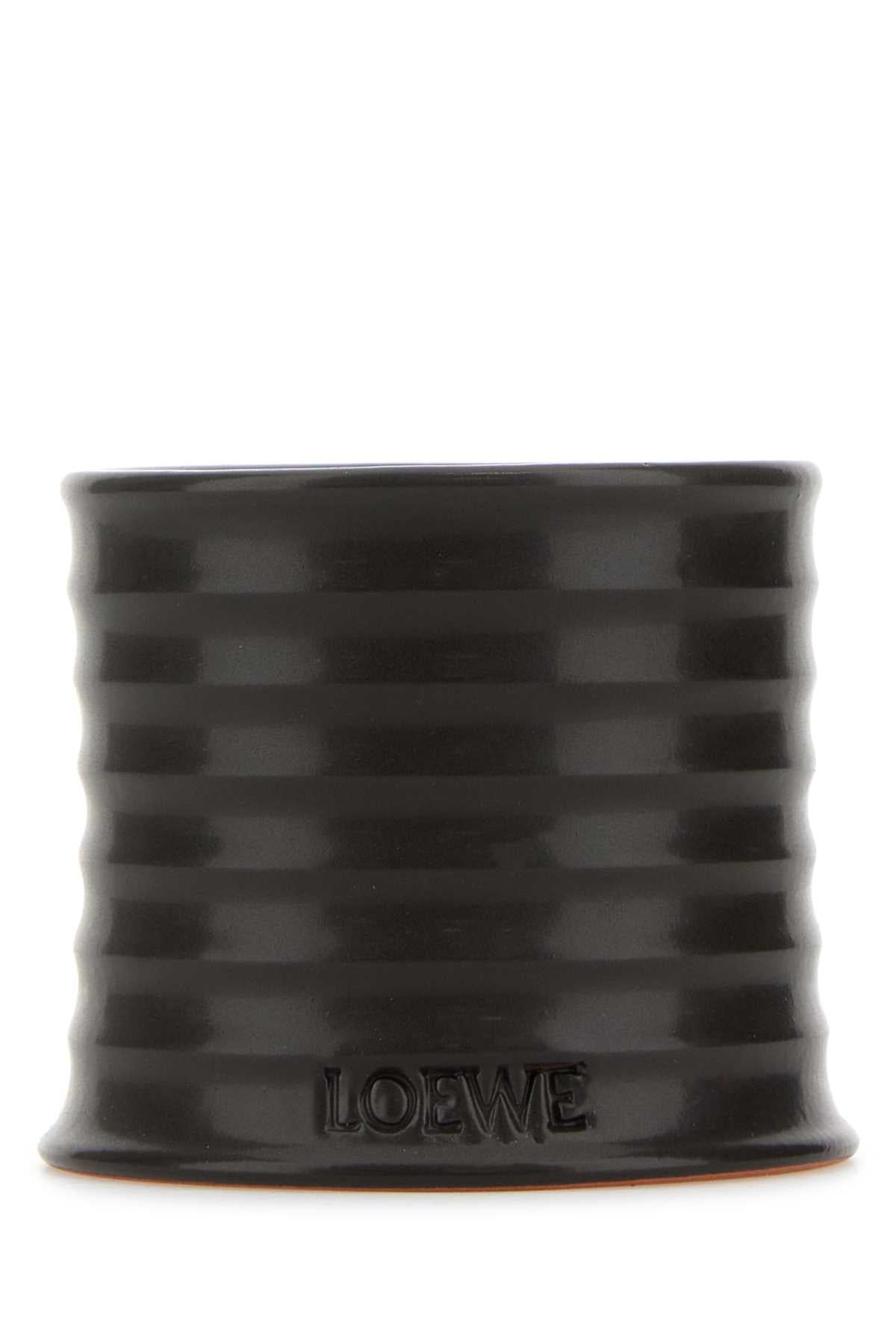 LOEWE LOEWE HAZELNUT CANDLE For UNISEX Exterior: 100% Terracotta Olfactory family: Woody