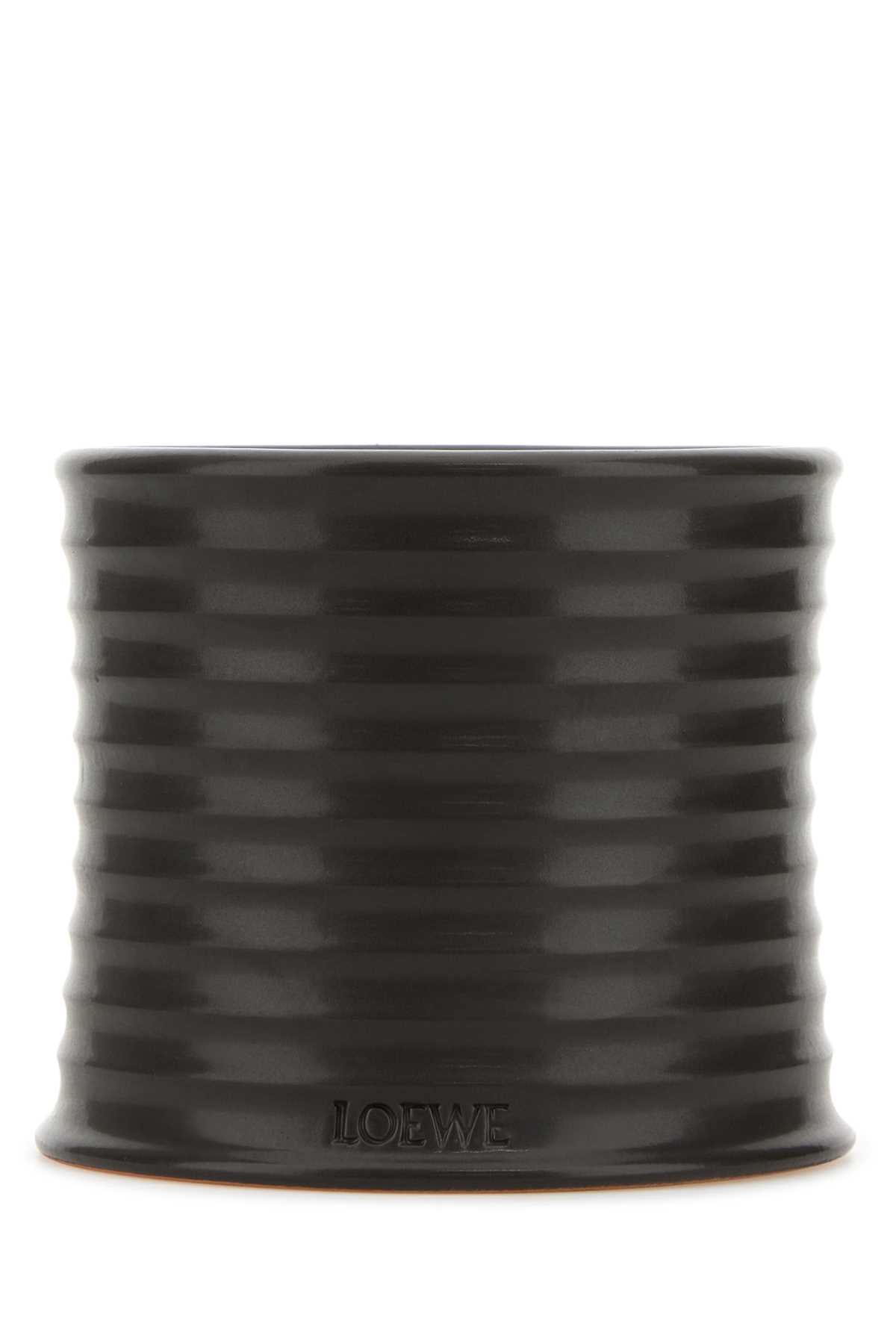 LOEWE LOEWE MEDIUM HAZELNUT CANDLE For UNISEX Exterior: 100% Terracotta Olfactory family: Woody