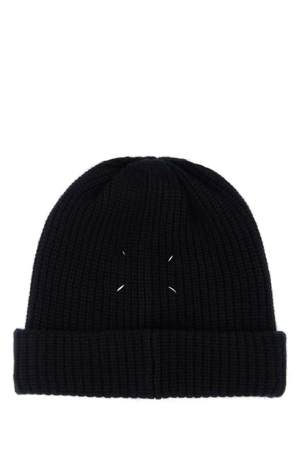 MAISON MARGIELA BEANIE For Men Tessuto Primario: 100% Cashmere