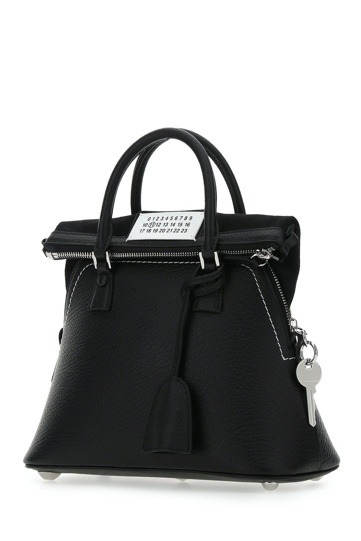 MAISON MARGIELA 5AC CLASSIQUE MINI For Women Corpo: 100% Pelle Bovina - Contrasto: 79% Cotone 15% Poliestere 6% Altre Fibre - Fodera: 100% Cotone - Interno: 100% Pelle Bovina - Minuteria Metallica: 94% Zinc Alloy 4% Alluminio 2% Rame - Minuteria Metallica 1: 100% Ottone
