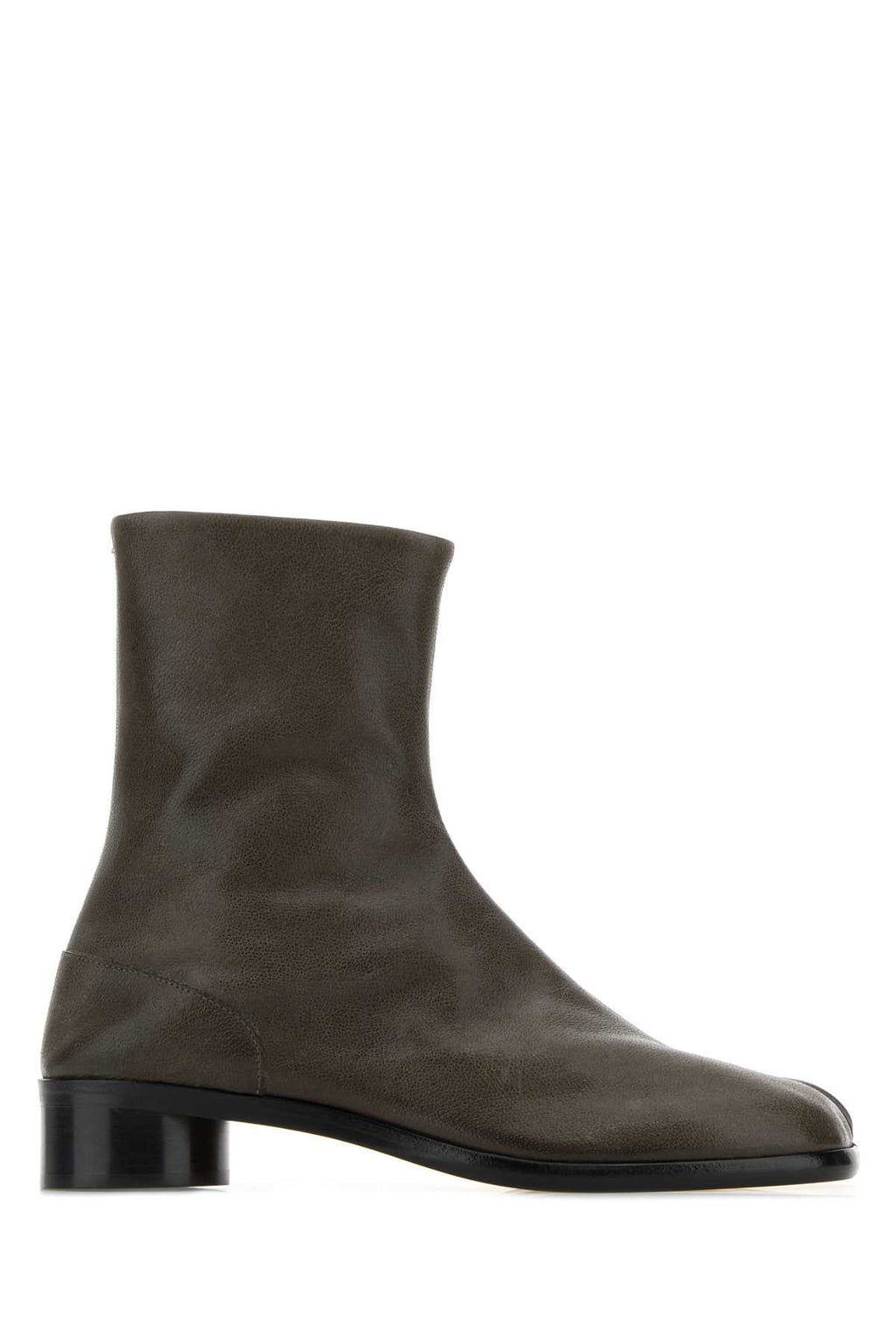 MAISON MARGIELA TABI ANKLE BOOTS H30 For Men Exterior: 100% Leather Interior: 100% Leather Sole: Leather