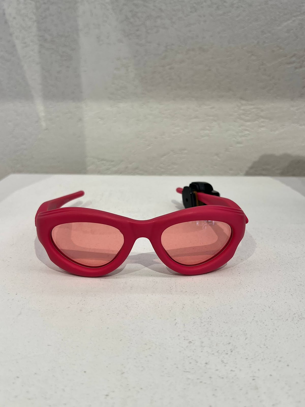 Bold Cat-Eye Sunglasses