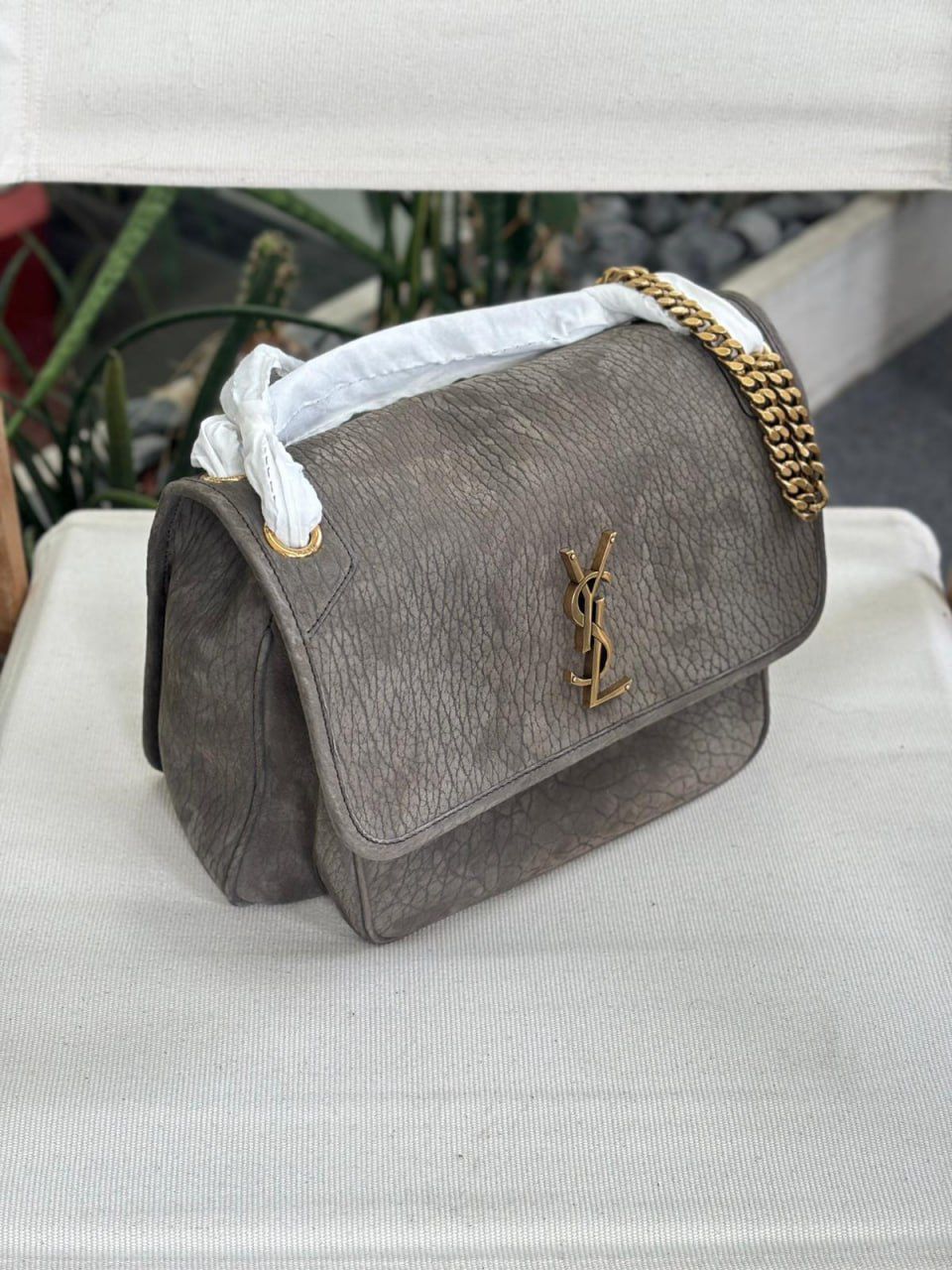 Niki Medium Chain Bag in Crinkled Vintage Leather