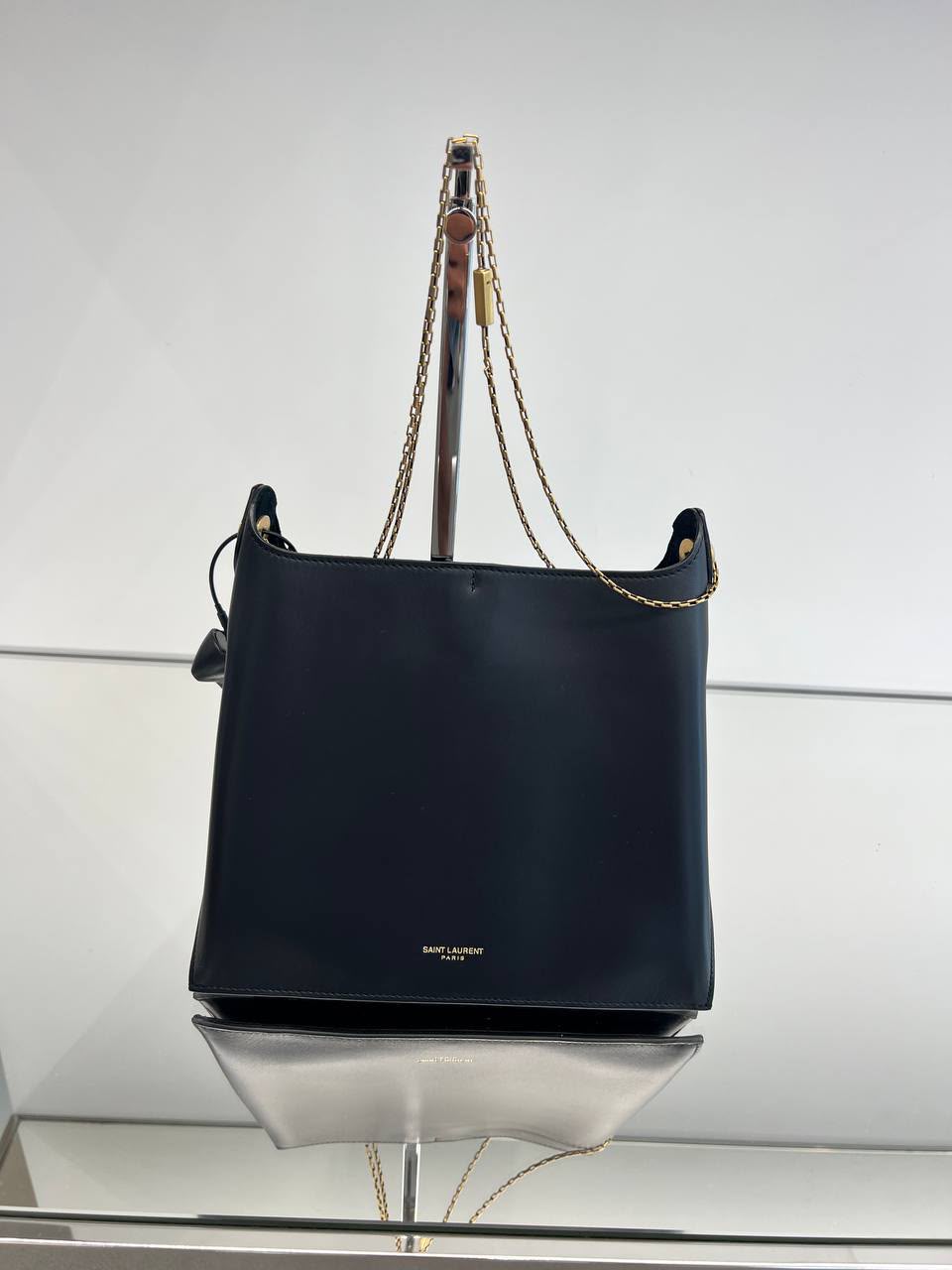 Le 5 à 7 Bea Shopping Bag