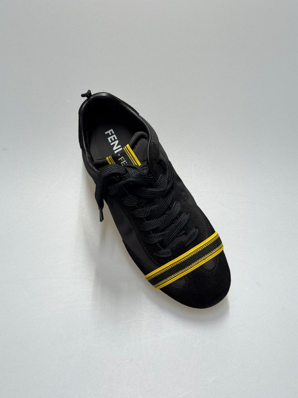 Force Sneakers