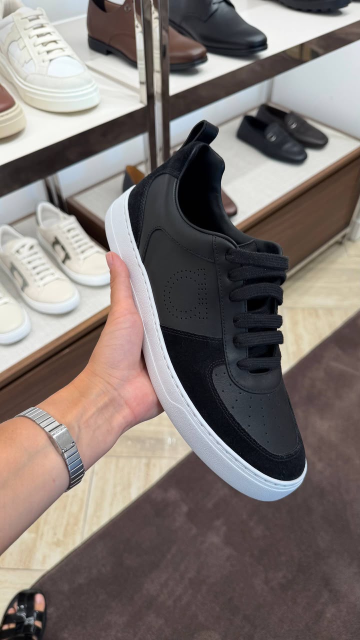 Ferragamo Gancini Low-Top Sneakers