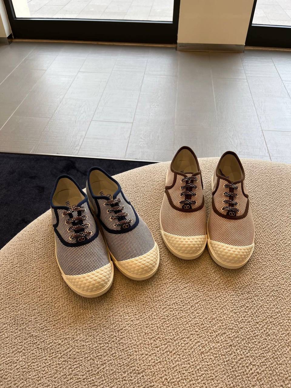 Garavani Toile Iconographe Sneakers