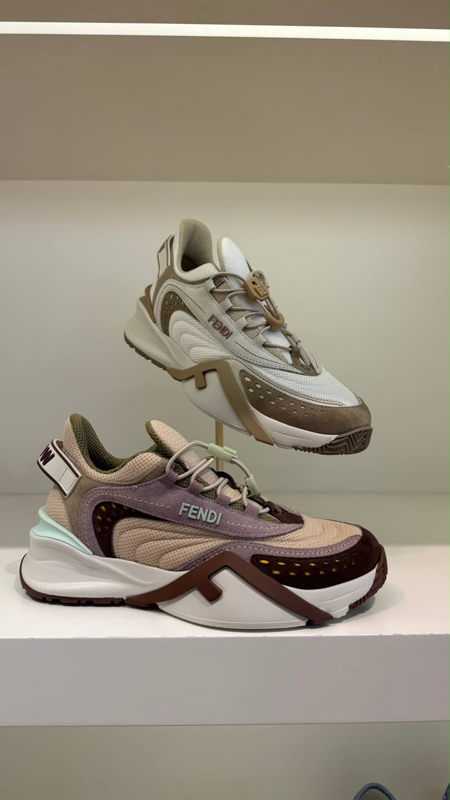 graphy Sneakers