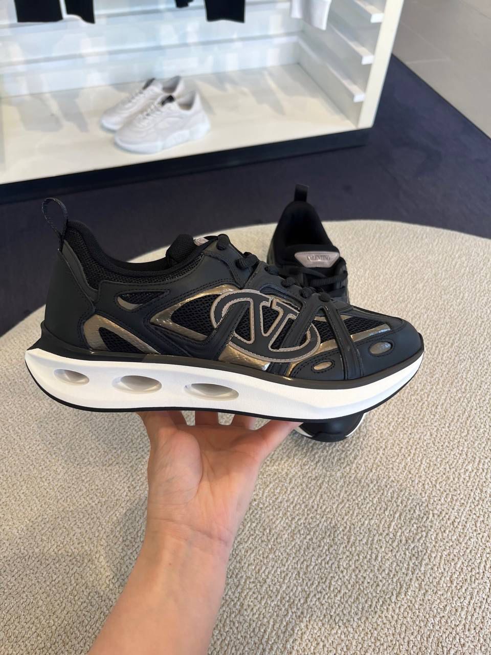 Garavani Urban Flows Sneakers