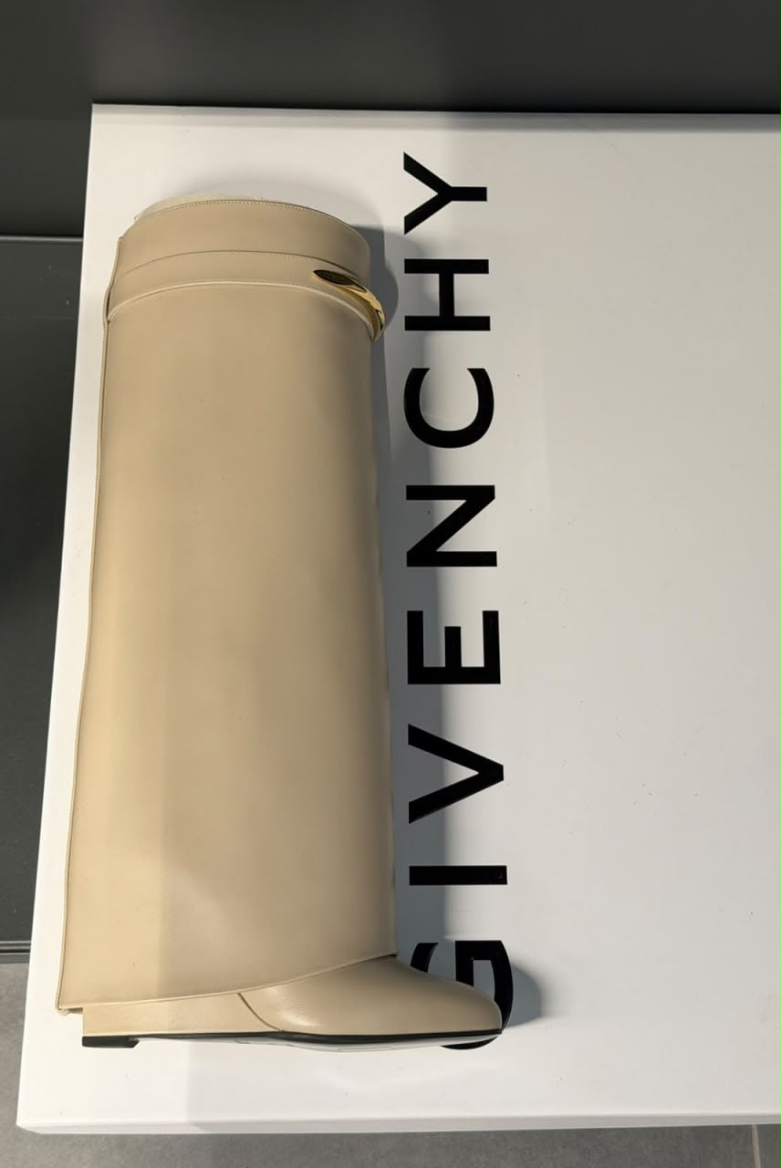 Shark Lock Boots