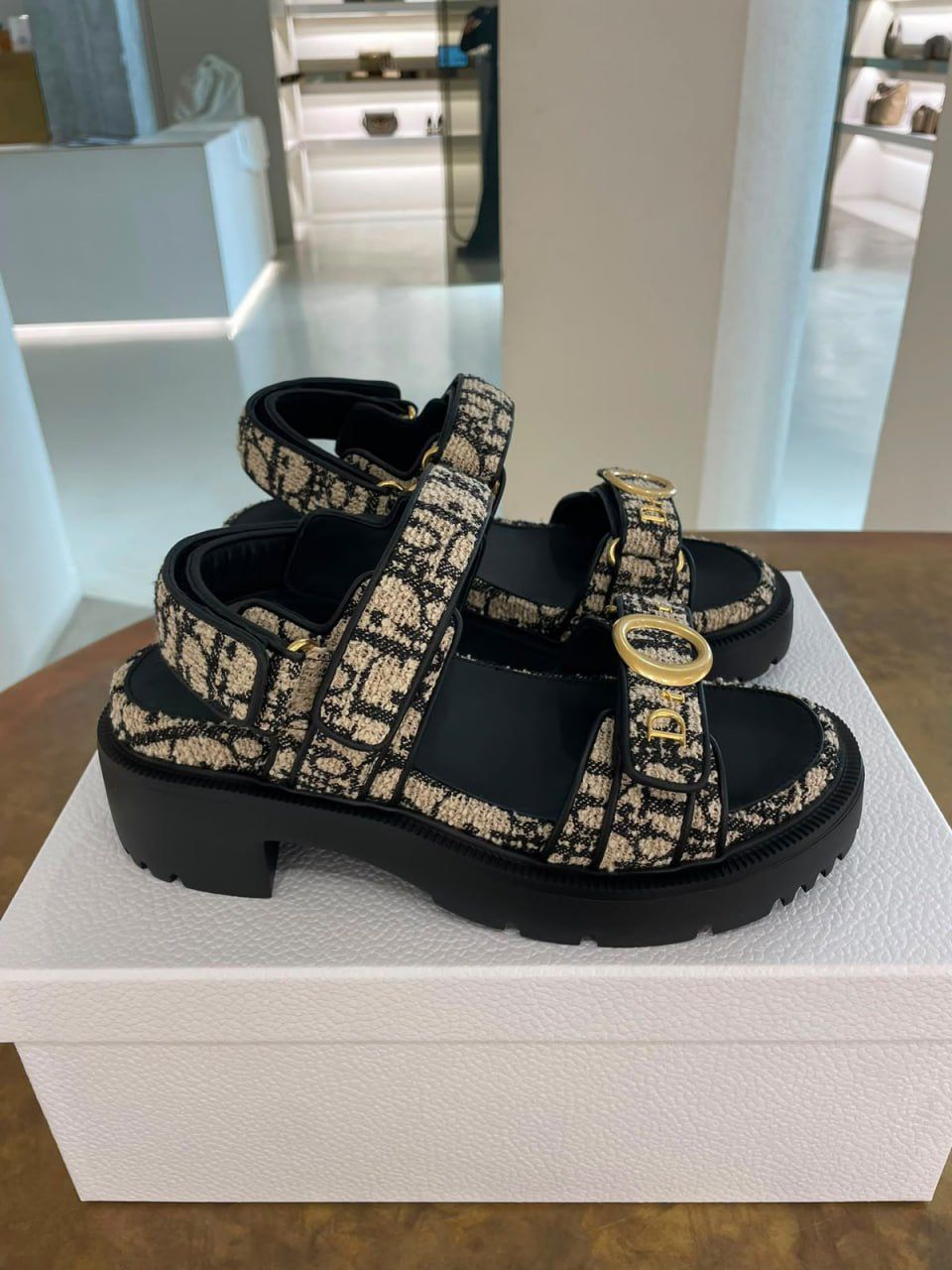 Act Sandal
