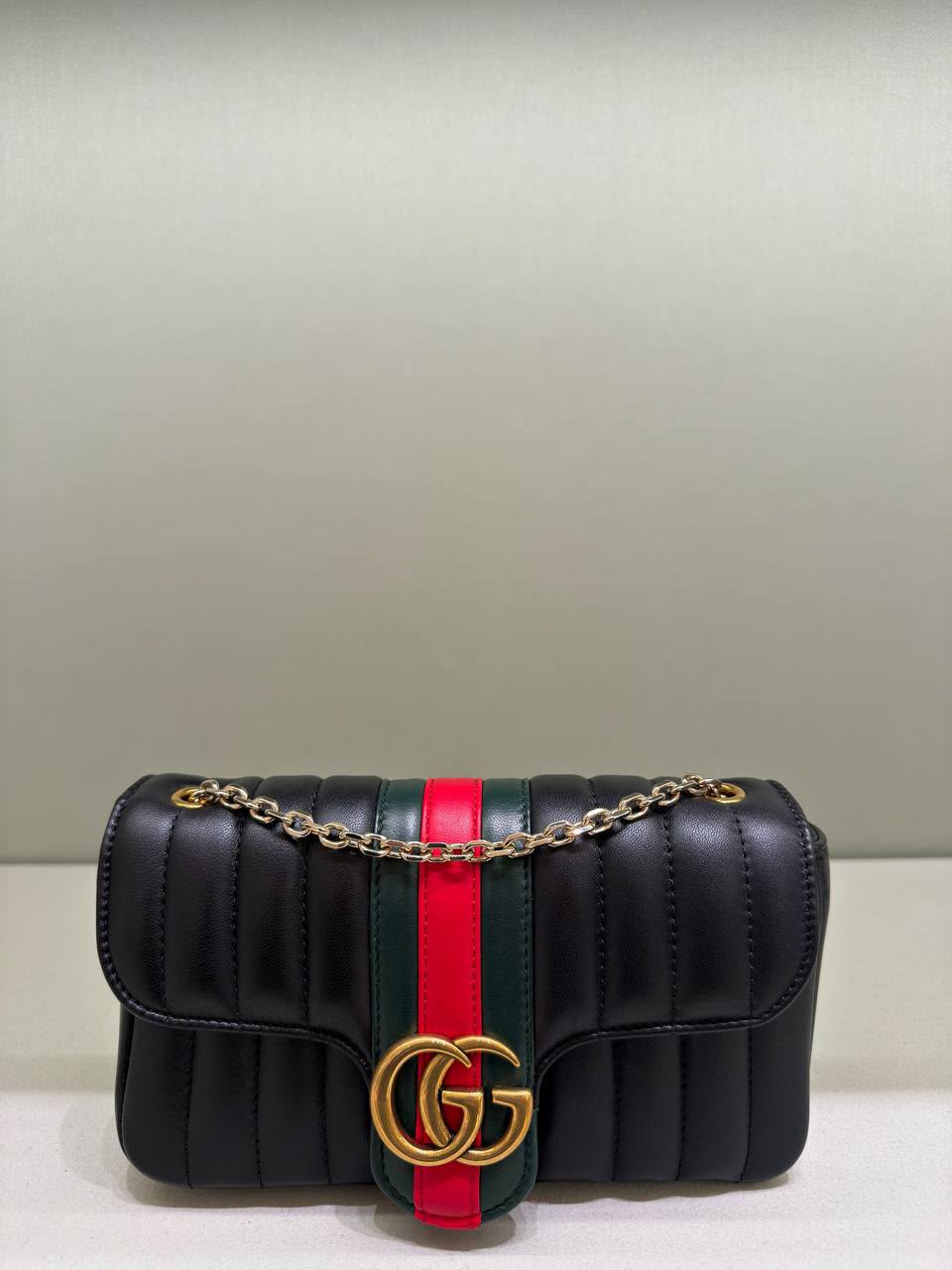 GG Marmont Small Shoulder Bag