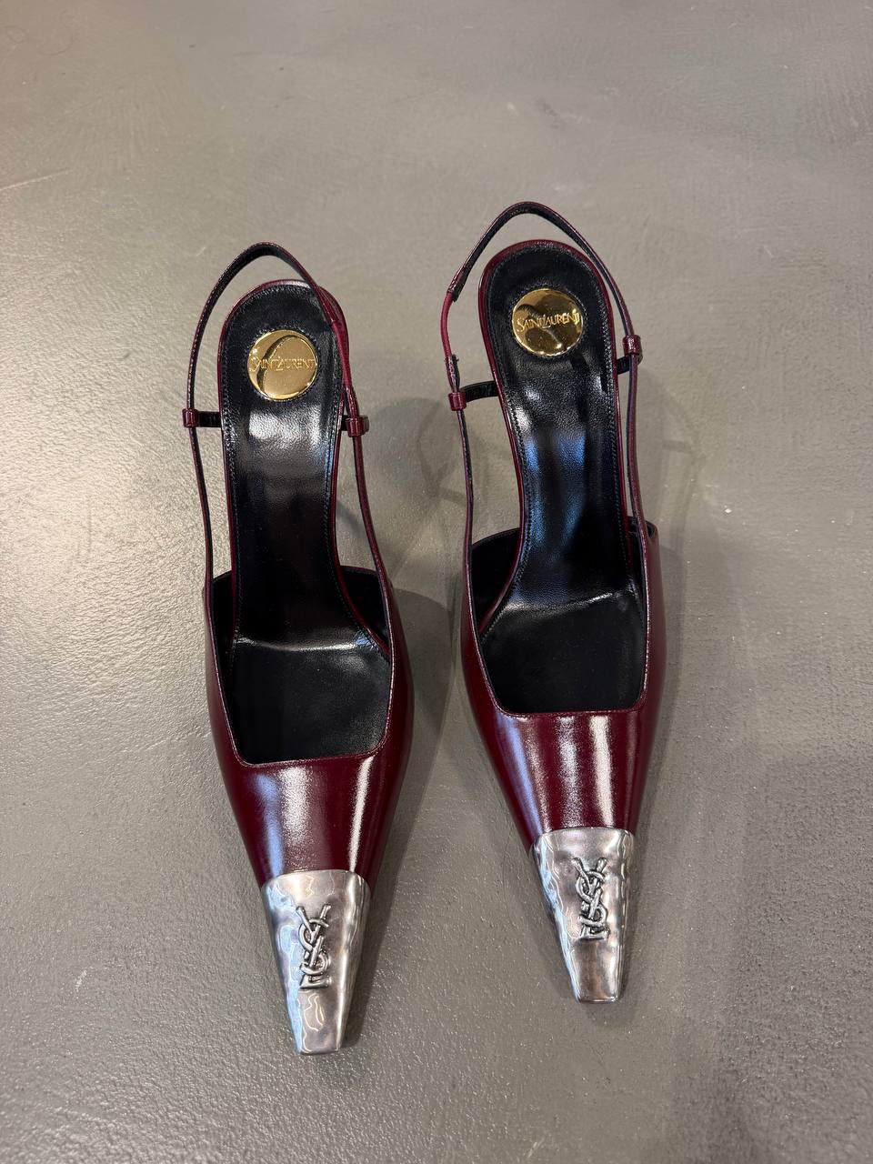 Le 5 à 7 Slingback Pumps with Metal Toe Cap