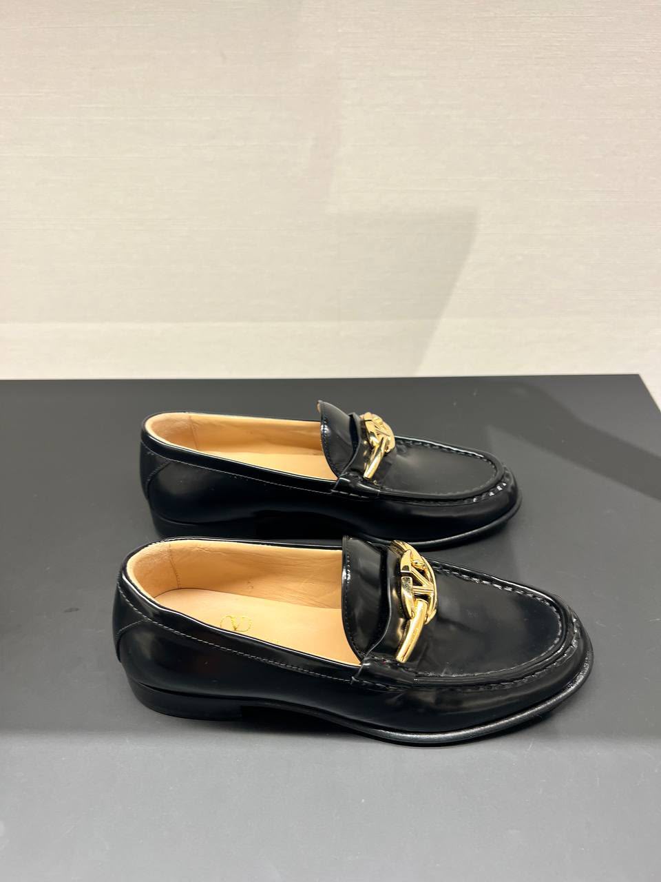 Garavani VLogo Signature Loafer