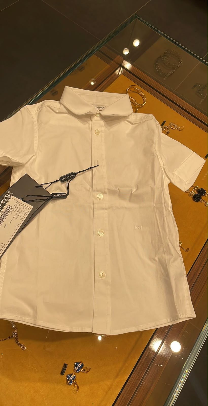 Short-sleeve button-down shirt