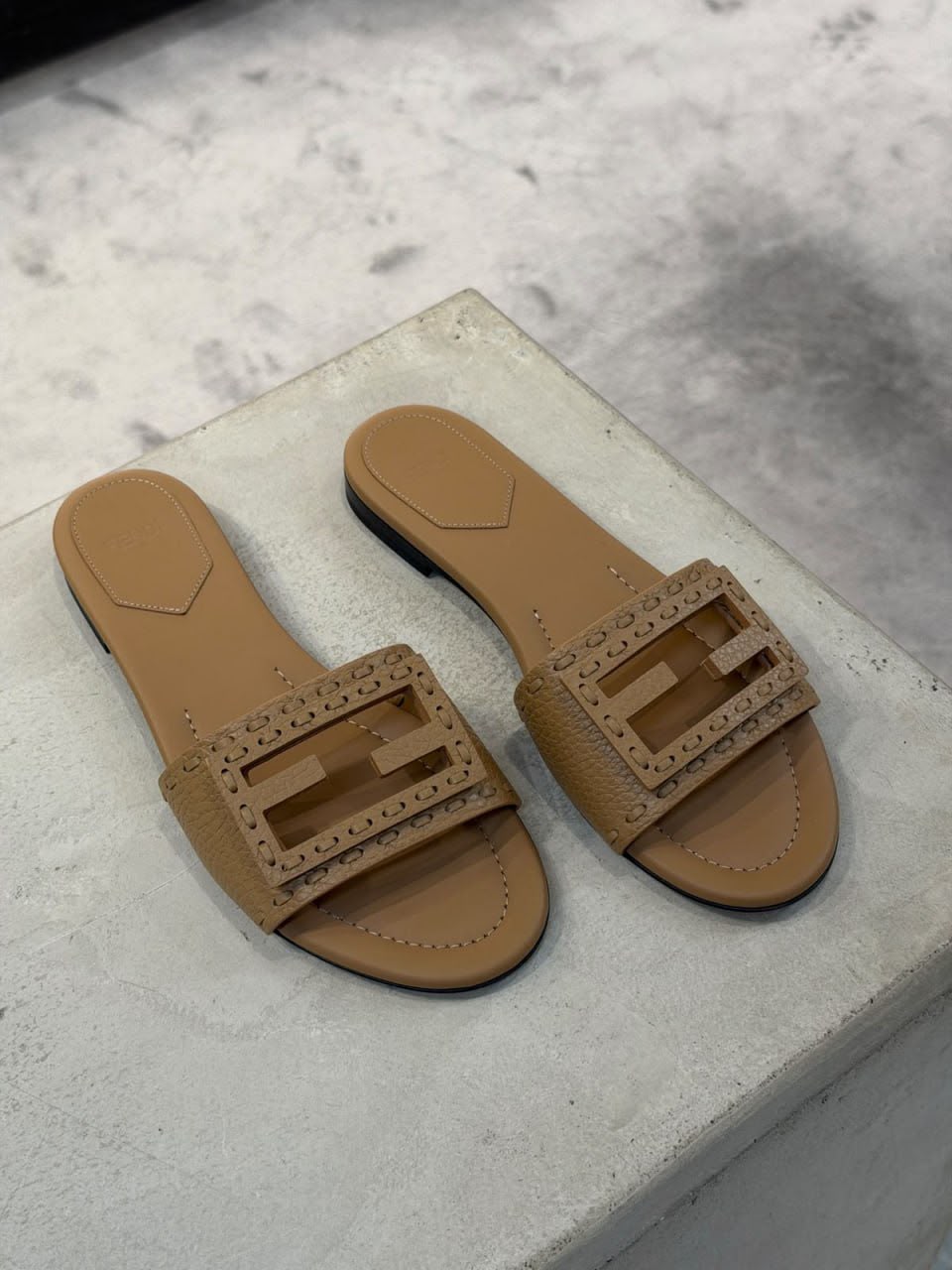 O'Lock Slide Sandals