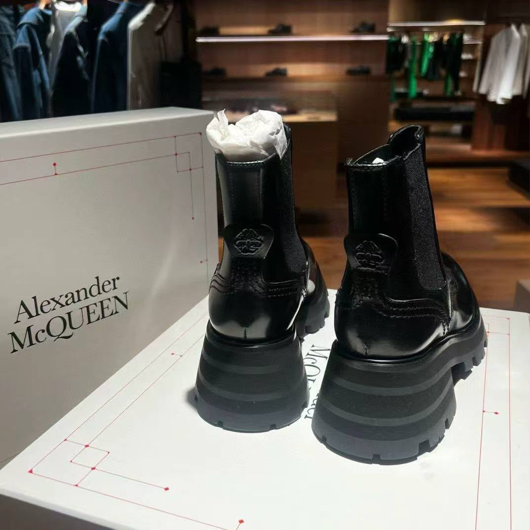Tread Slick Chelsea Boots