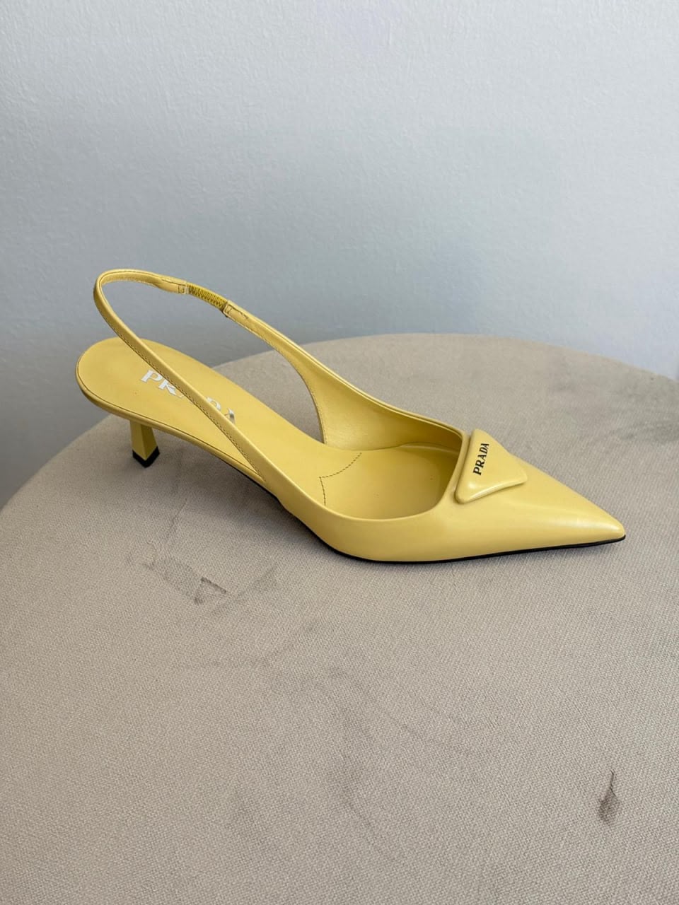 Leather loafers with tassels